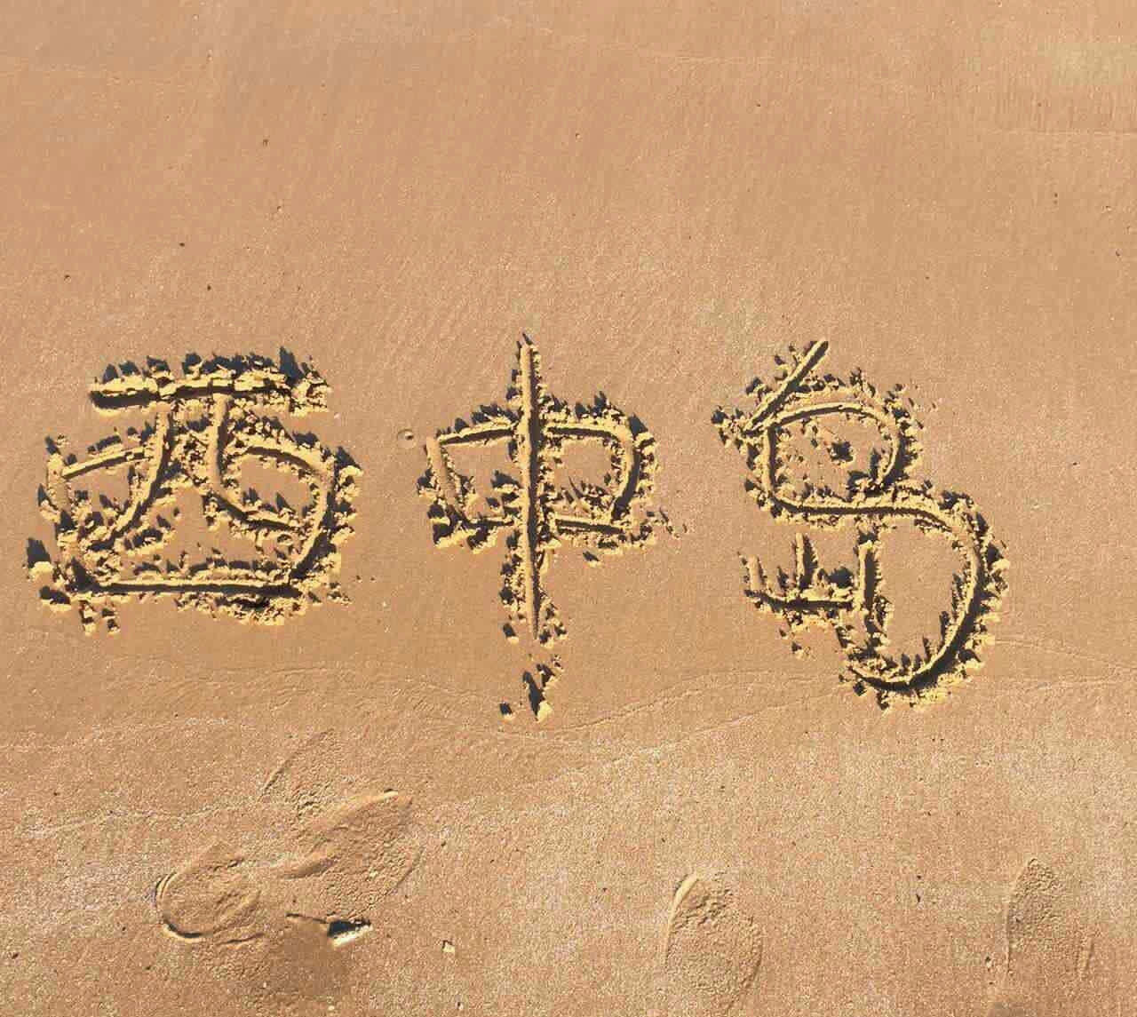 享受微微海风,寻找那一片碧蓝